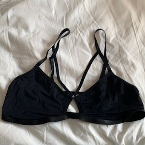 Black strappy bralette